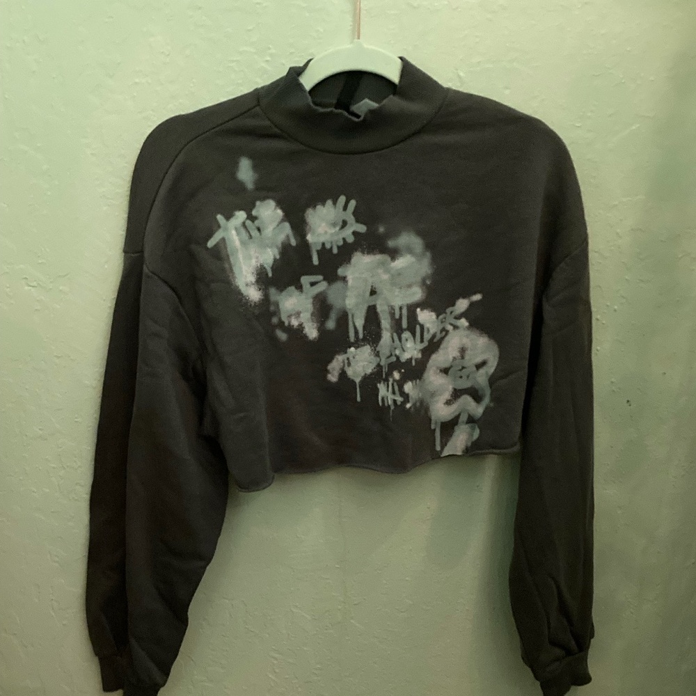 H&M Cropped Grey Hoodie Slight Turtleneck Graffiti Print Size S